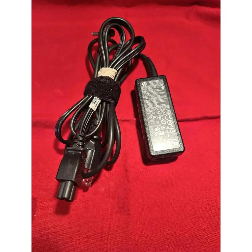 Genuine HP AC Power Adapter P/N: 744481-003 / 744893-001 / HSTNN-DA40